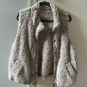 Thread Supply Sherpa Vest